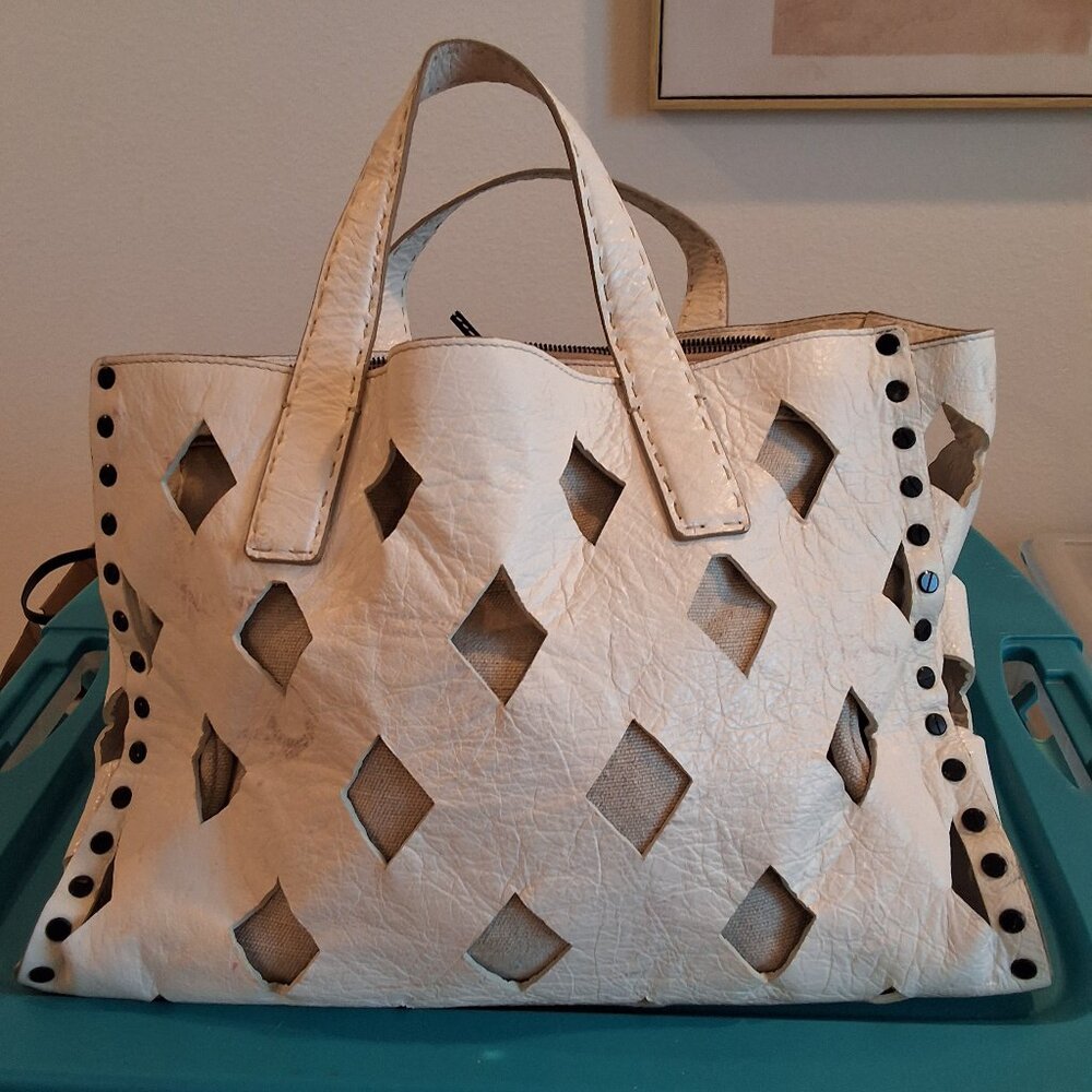 Falor white purse